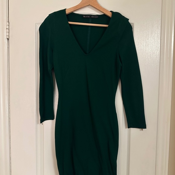 Zara Green Dress - Picture 1 of 3